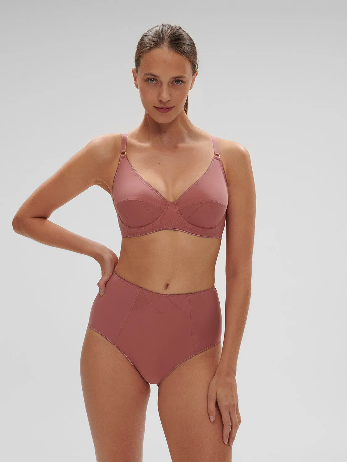 Artifice Retro Brief - Lychee