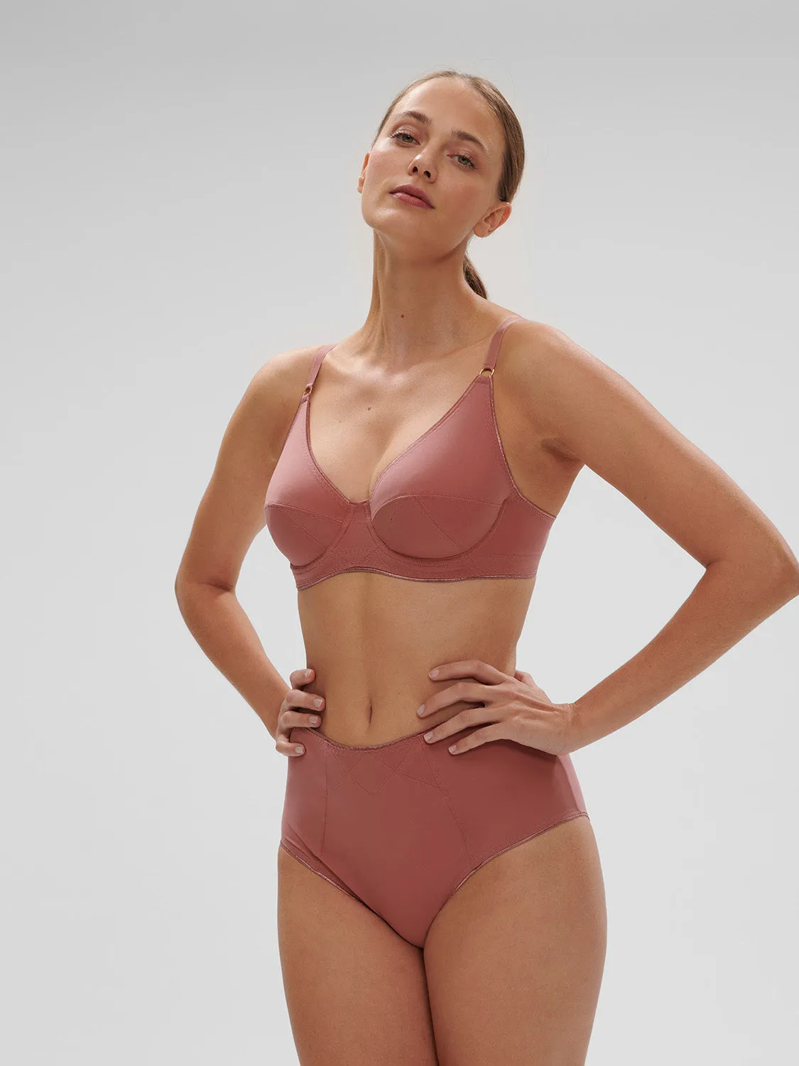 Artifice Retro Brief - Lychee