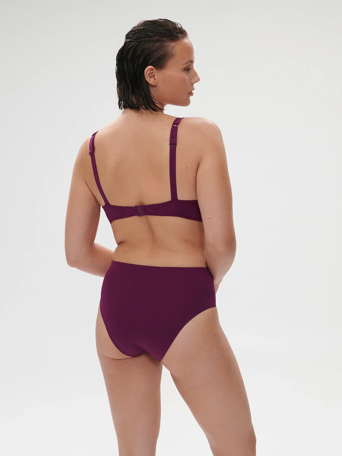 Hoya Underwire Plunge - Blackberry