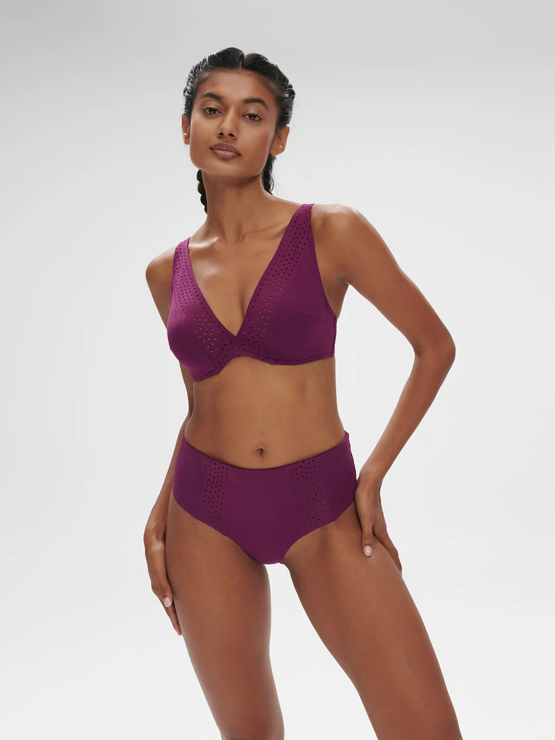 Hoya Underwire Plunge - Blackberry