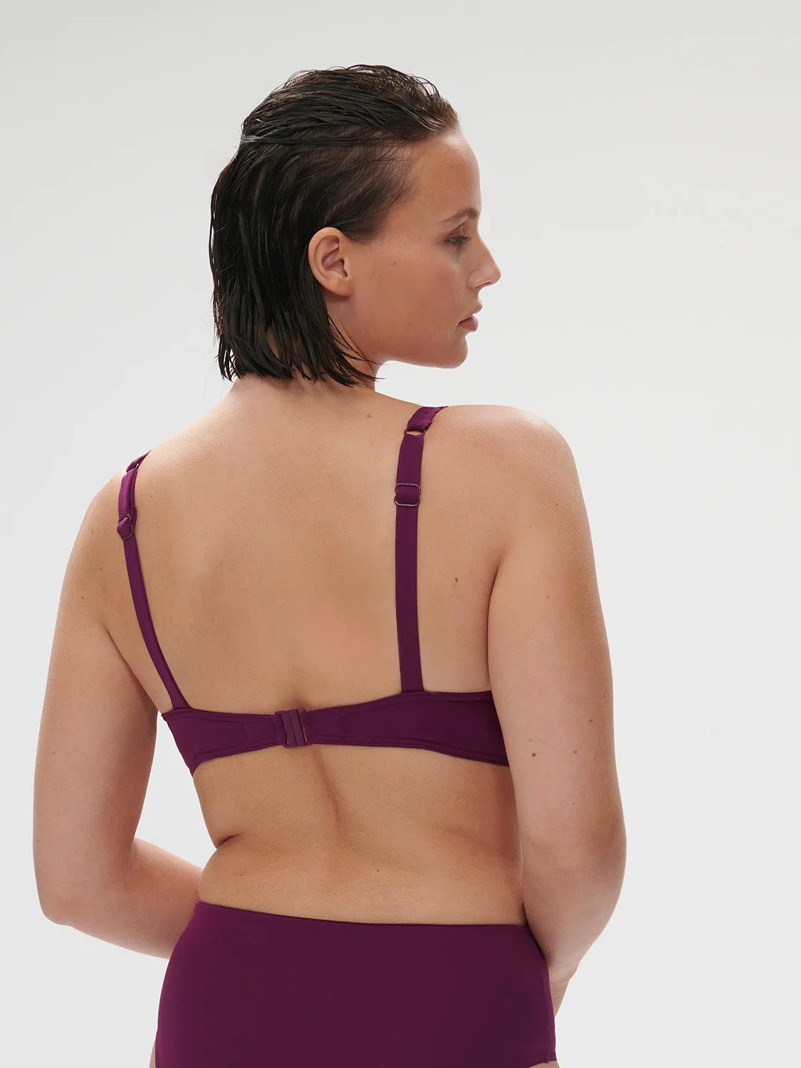 Hoya Underwire Plunge - Blackberry