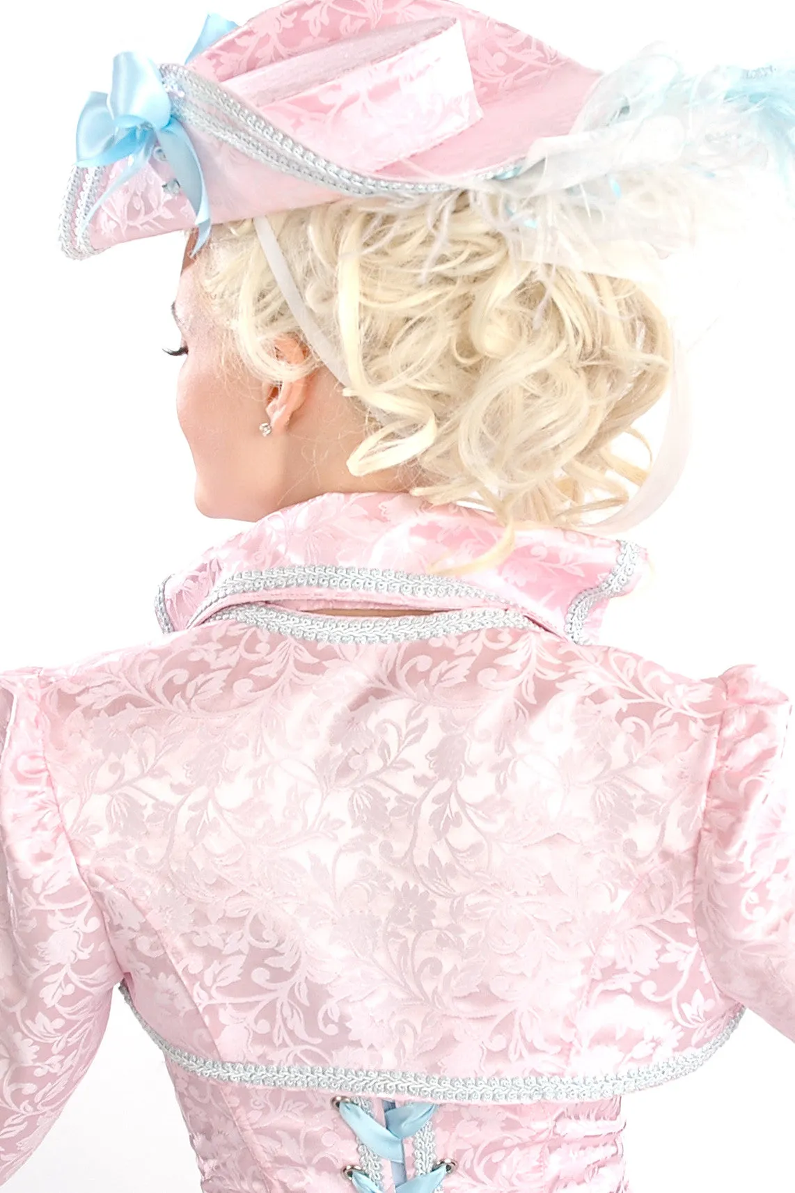 La Dauphine De Versailles Hat