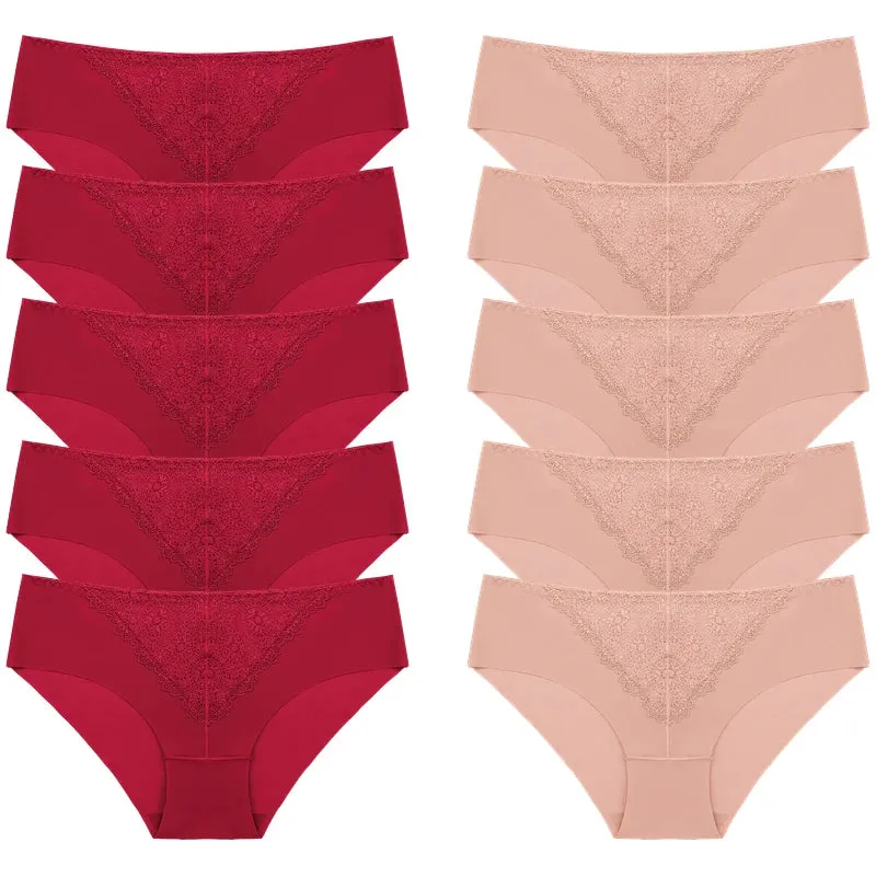 LaceLuxe Panty Set