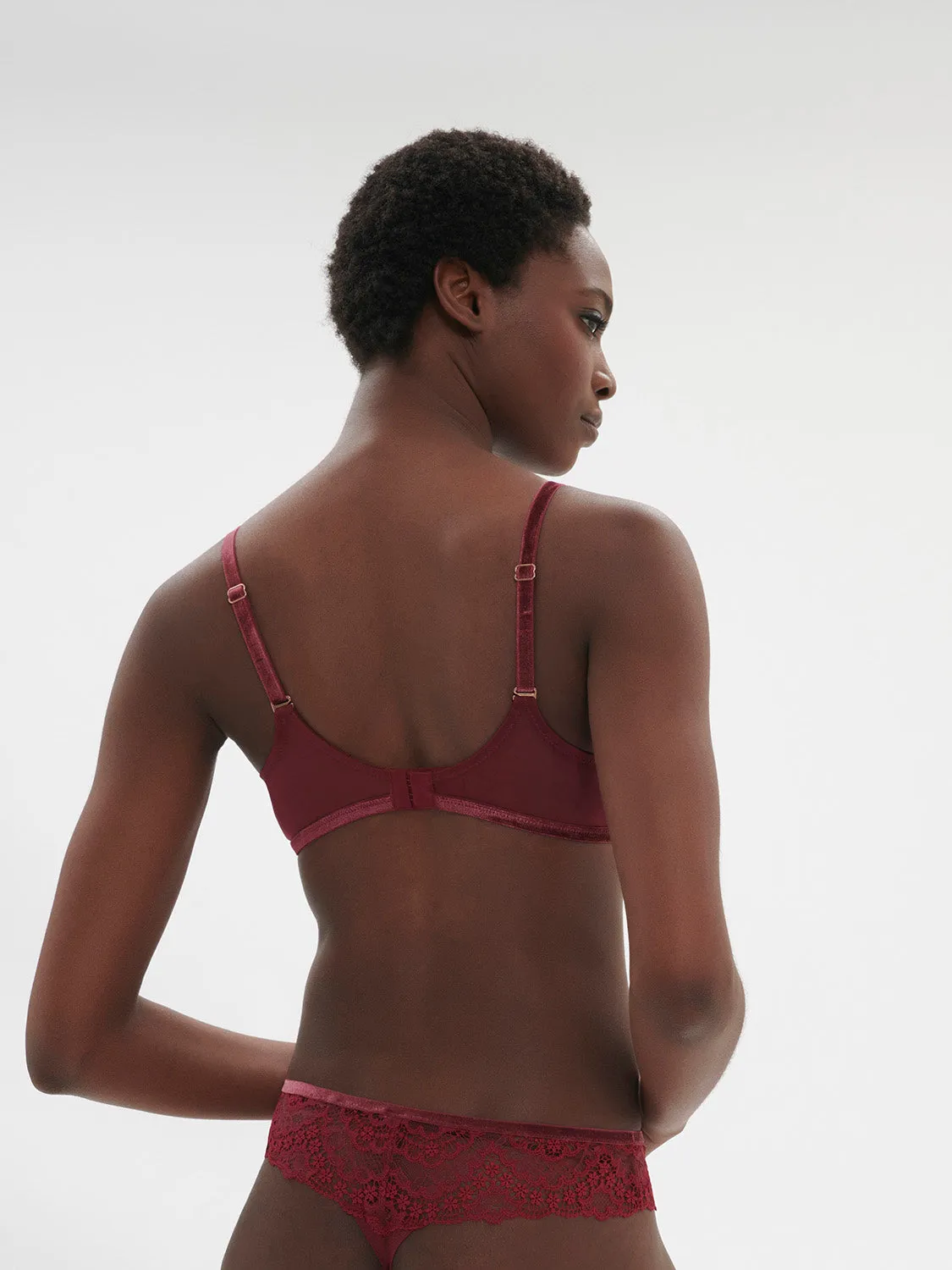 Scenario Full Coverage Plunge - Spinel Red