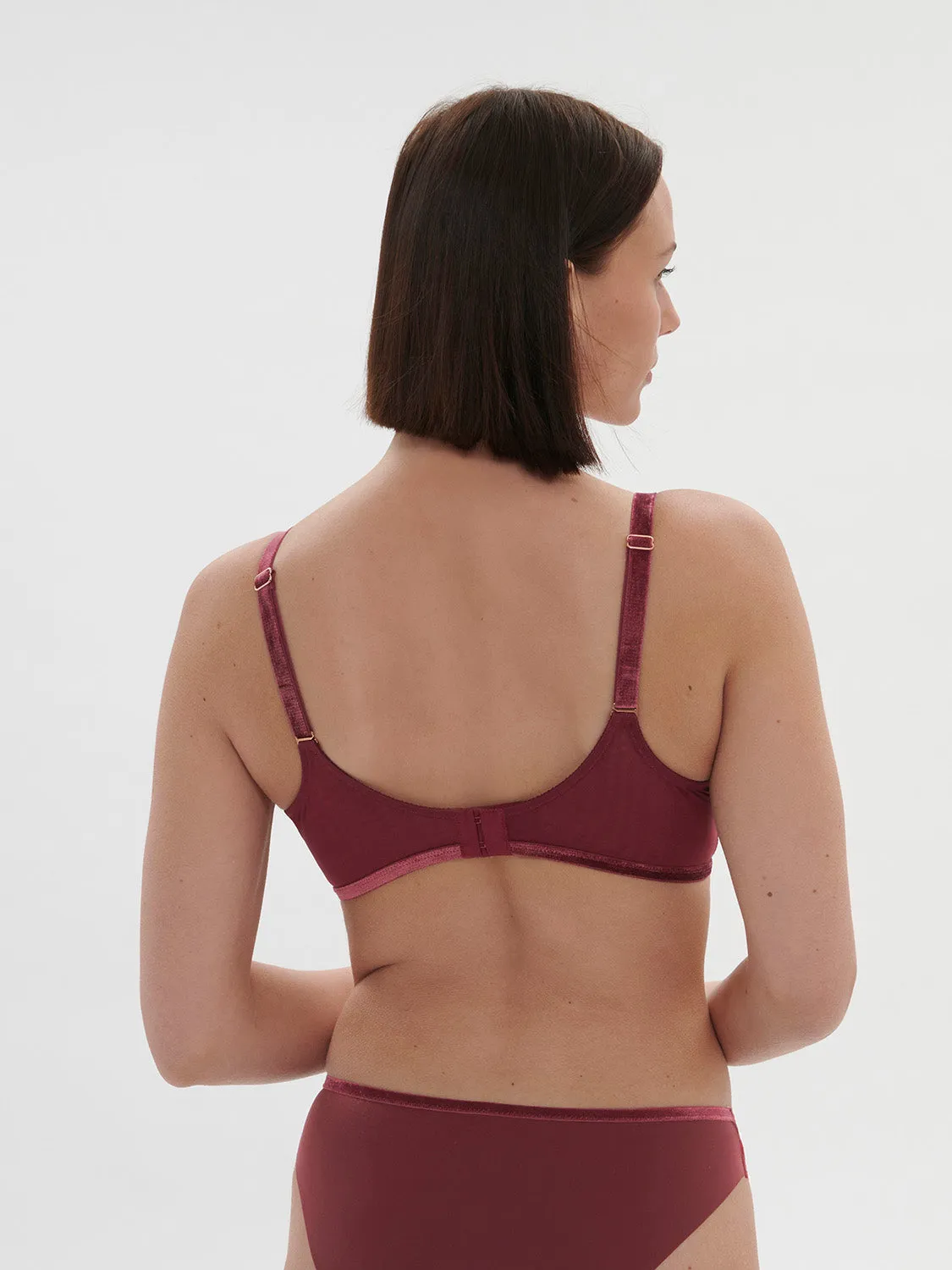 Scenario Full Coverage Plunge - Spinel Red