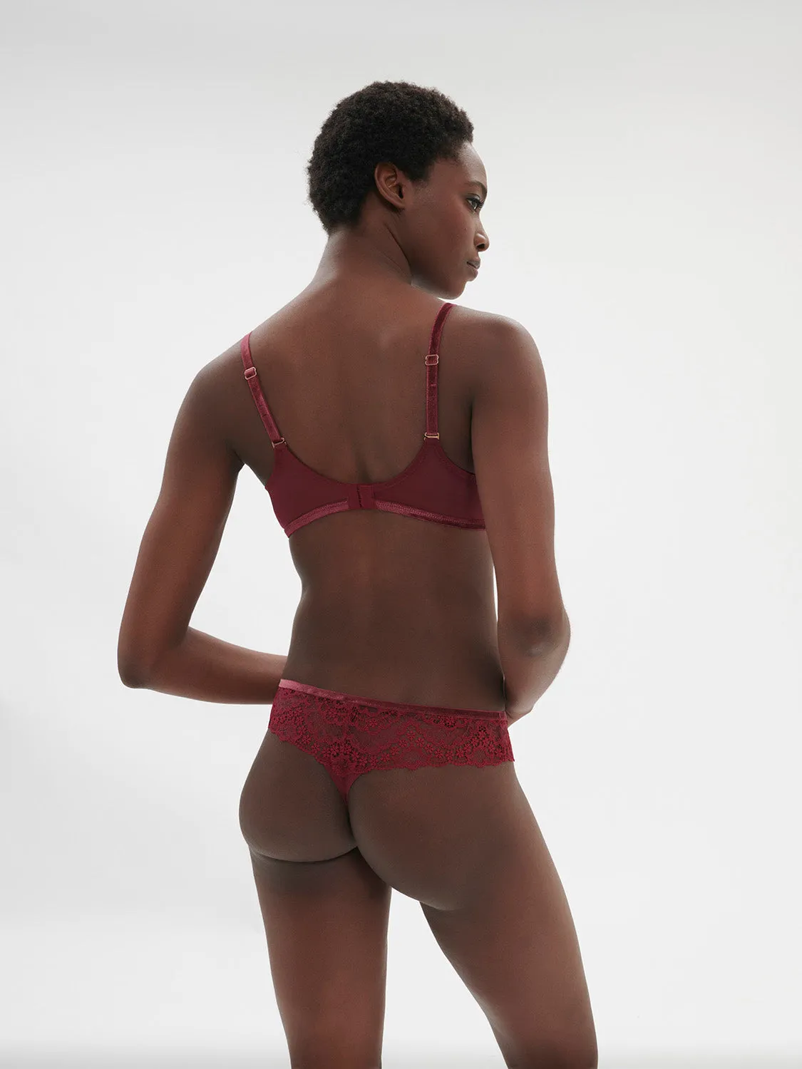 Scenario Full Coverage Plunge - Spinel Red