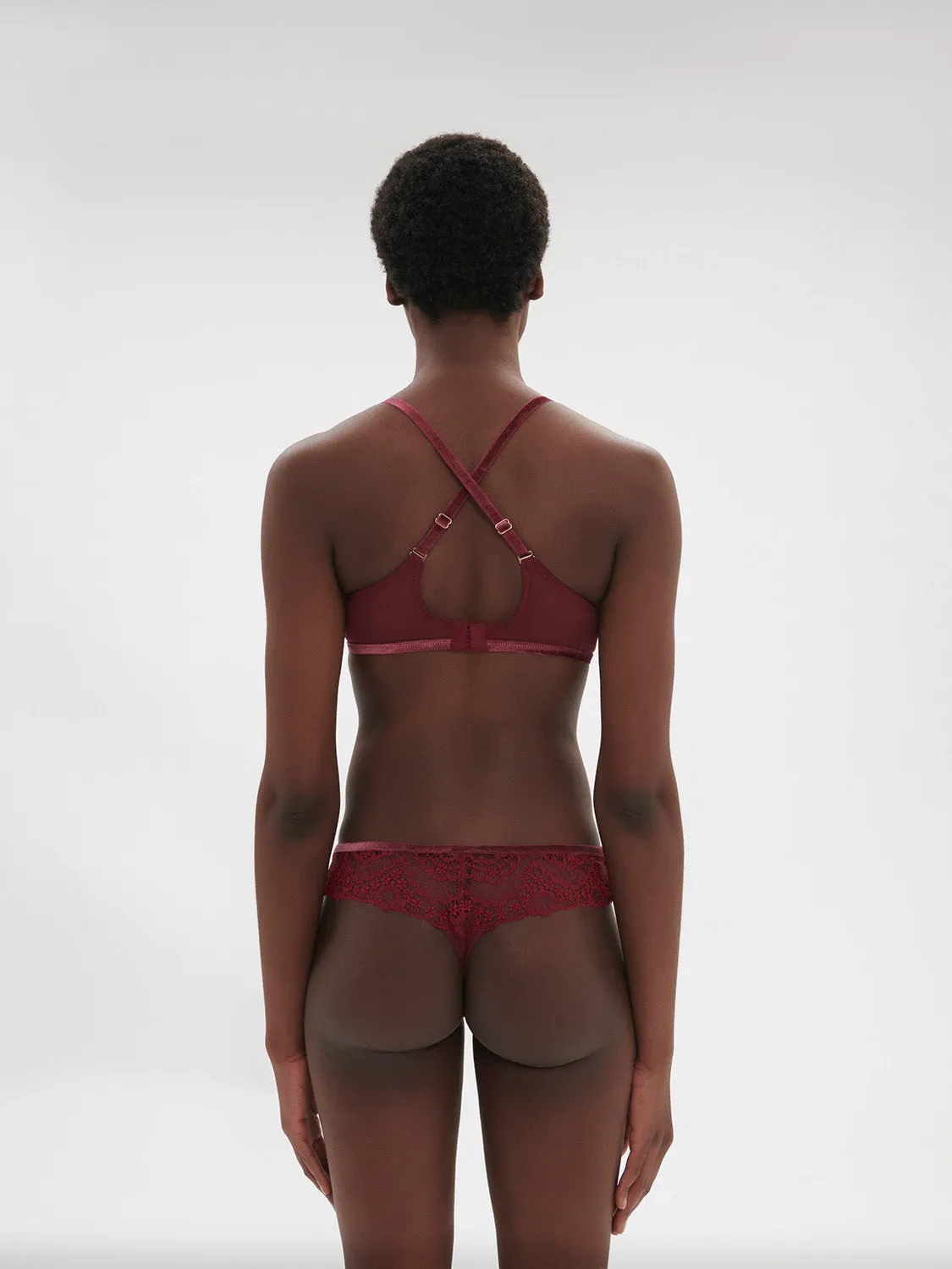 Scenario Full Coverage Plunge - Spinel Red