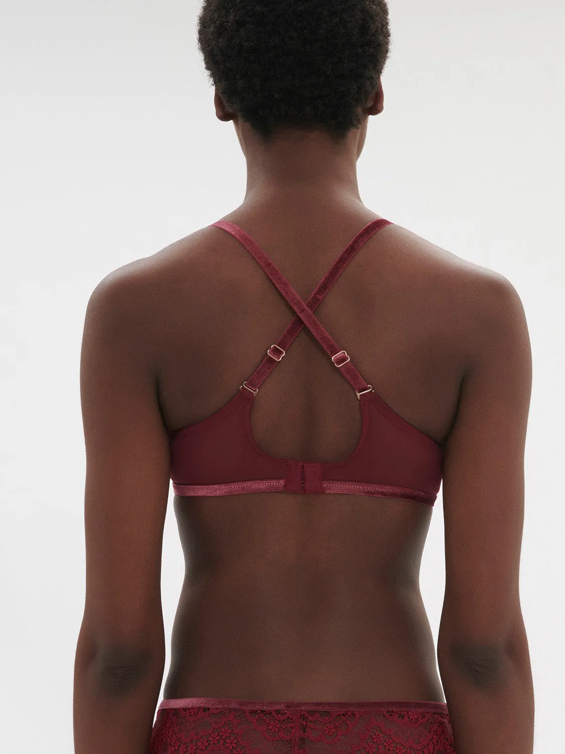 Scenario Full Coverage Plunge - Spinel Red