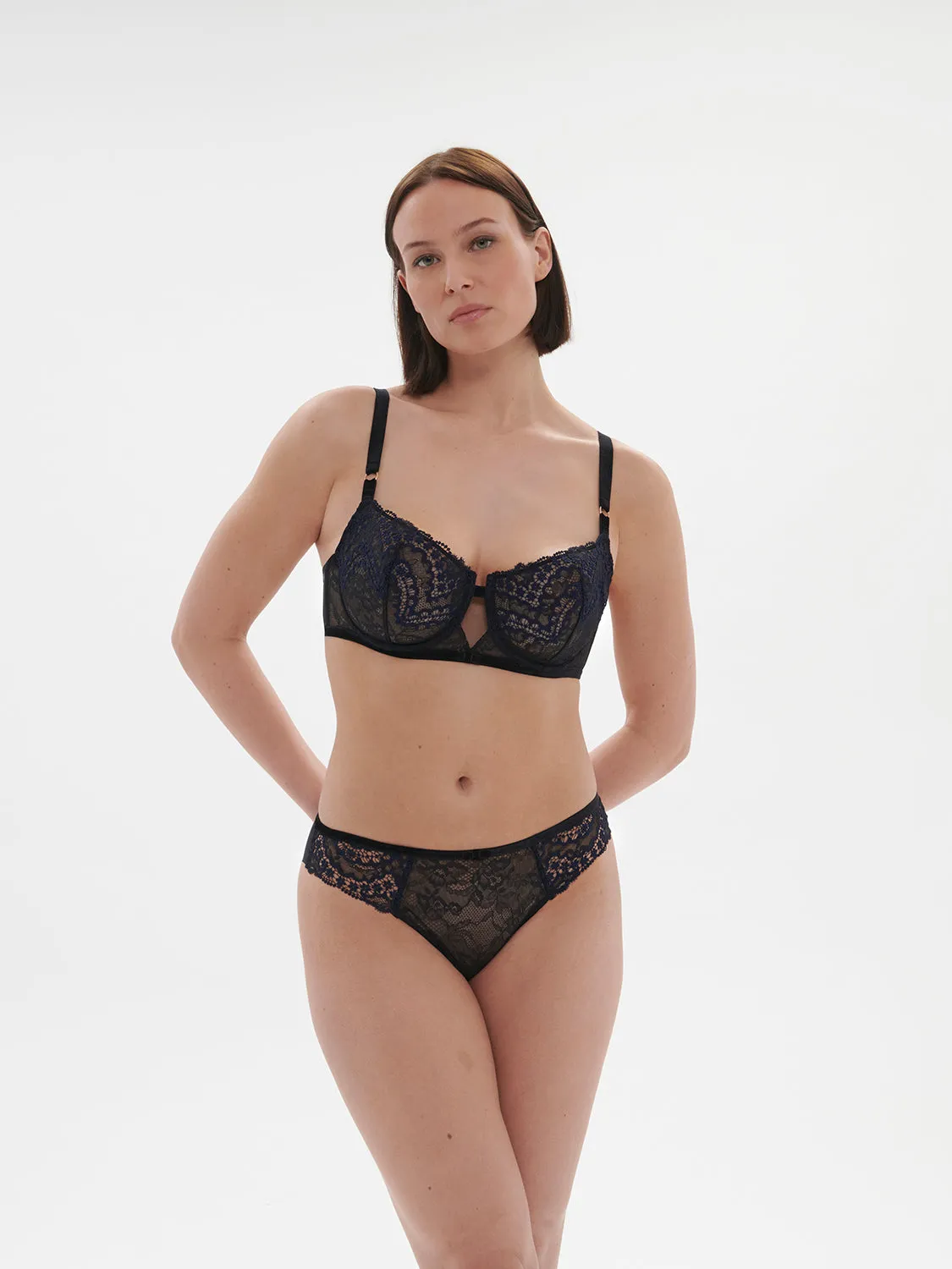 Scenario Sheer Demi - Black