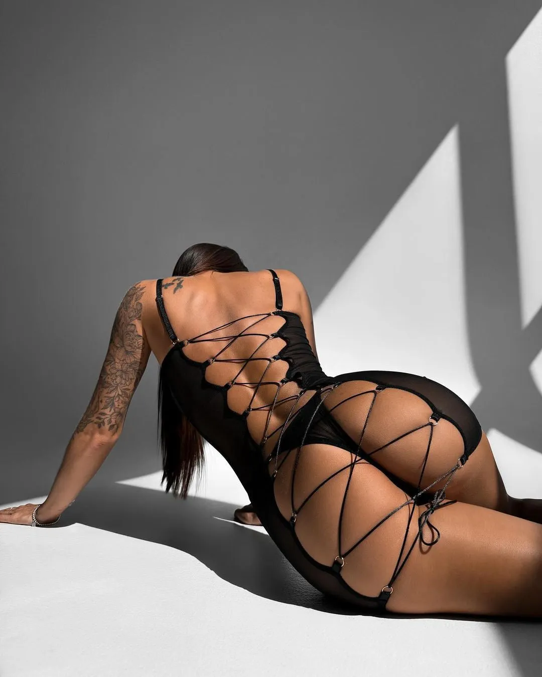 Womens Lingerie Fishnet Dress Mesh Badydoll Fishnet Bodysuit See Through Chemise